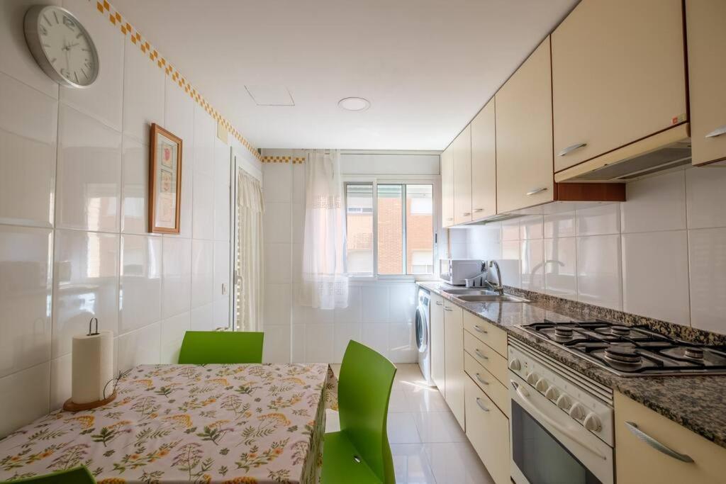 Apartamento En Complejo Residencial, Con Piscina. Салоу Екстер'єр фото