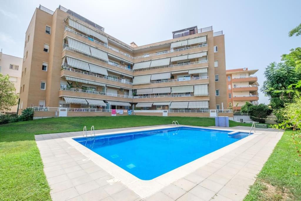 Apartamento En Complejo Residencial, Con Piscina. Салоу Екстер'єр фото